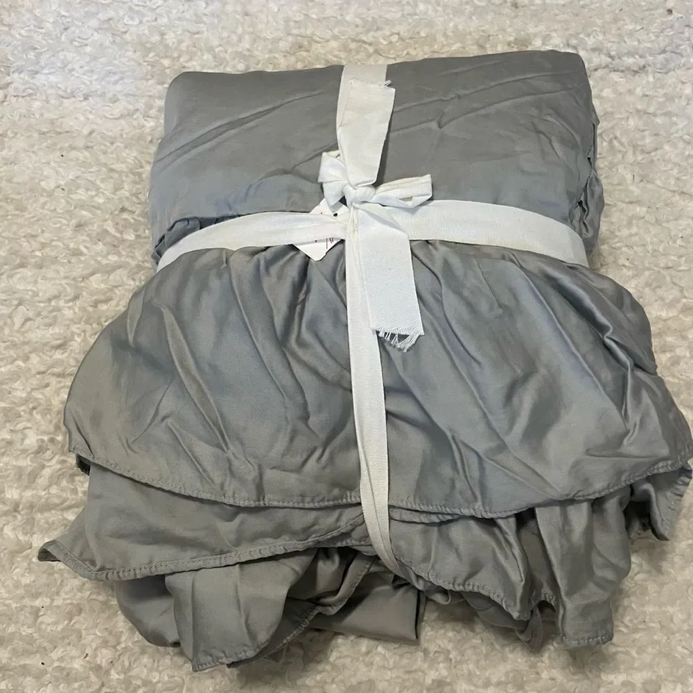 Pottery Barn TENCEL™ Ruffle Duvet Cover Q/F